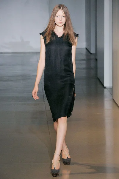 Look 11